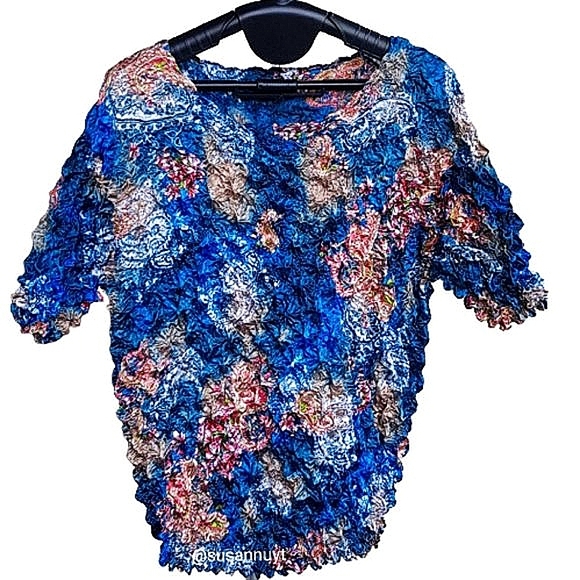 Trending F.C Jewel-Tone Blue Multi-Color Stretch Popcorn Coquette Crinkle Top ♥️ - Picture 1 of 4